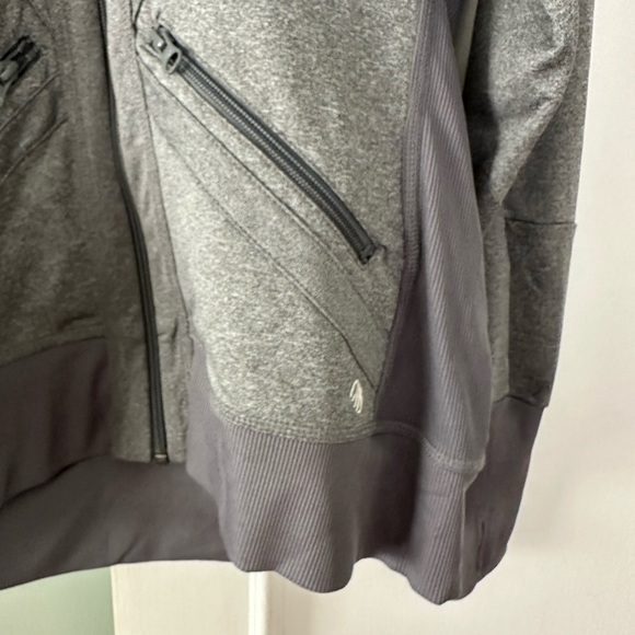 MPG fitted, zip up sweatshirt. Only worn a couple of times! - Picture 3 of 8